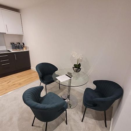 Luxury 2 Bed Apartment In The Heart Of Rochester Wainscot 외부 사진