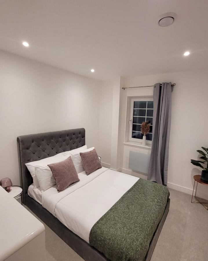 Luxury 2 Bed Apartment In The Heart Of Rochester Wainscot 외부 사진